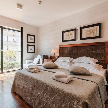 Penthouse Vinci 아파트