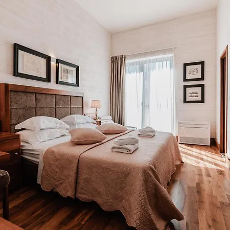 Апартаменты Penthouse Vinci *